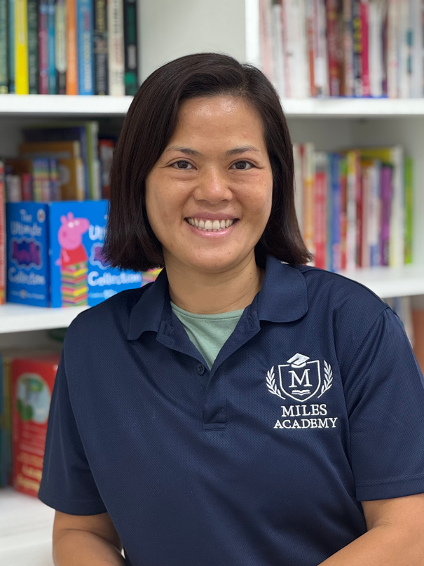 [headshot] image of customer (aviation service)